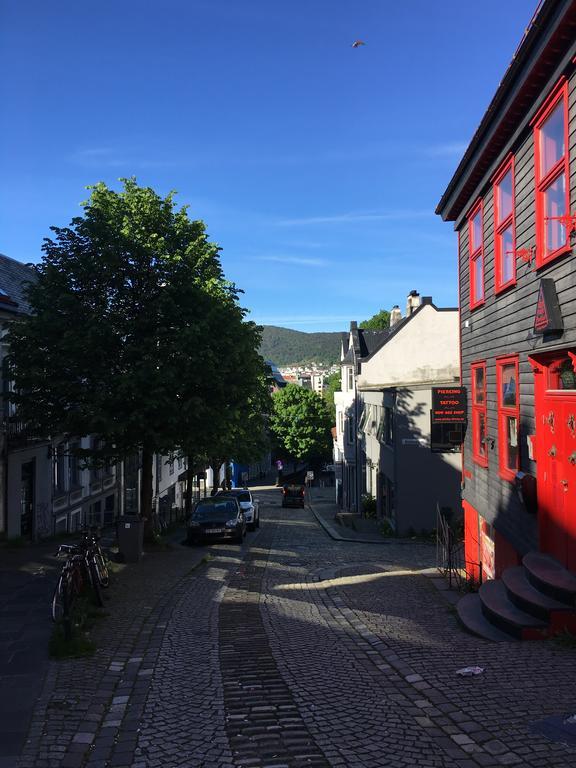 Urban Hostel Bryggen Bergen Exterior photo